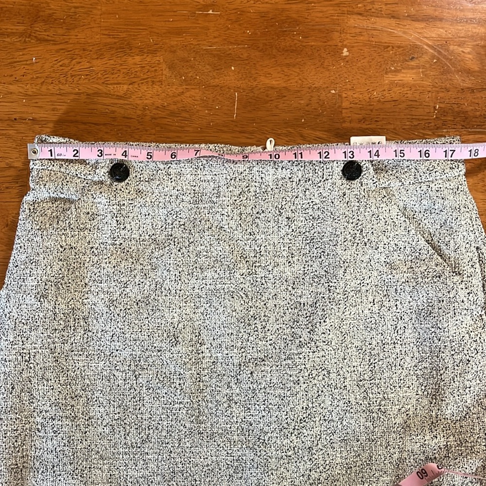 H&M Gray,Black & White Tweed Mini Pencil Skirt w/pockets & button detail Size 14 - Picture 13 of 14